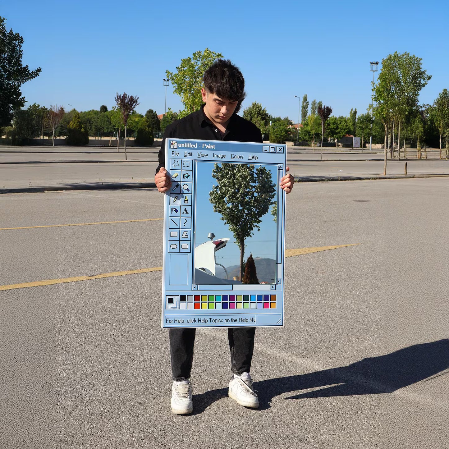 Paint Mirror : là où la nostalgie rencontre l'esthétique moderne.